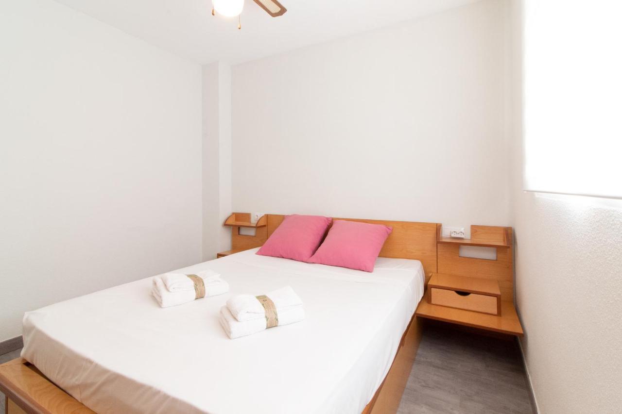 Global Properties, Con Terraza En Residencial Last Canet Appartement *