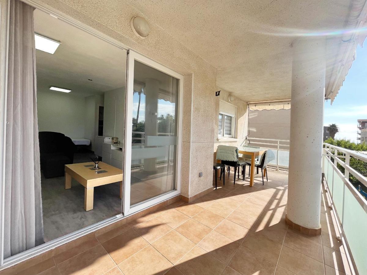 Global Properties, Con Terraza En Residencial Last Canet
